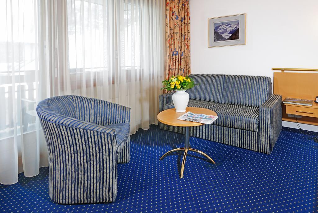 Hotel Alpenrose Zermatt Zimmer foto