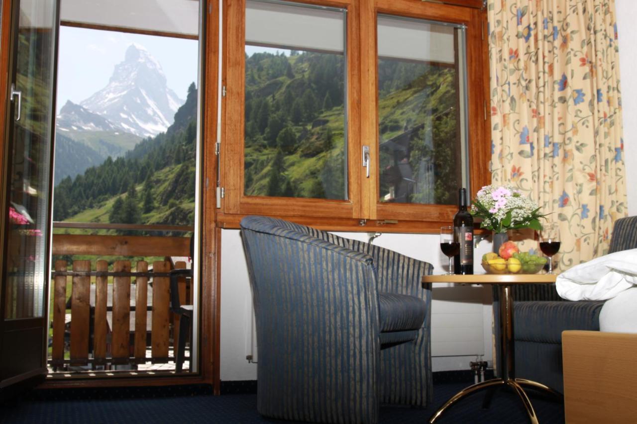 Hotel Alpenrose Zermatt Zimmer foto